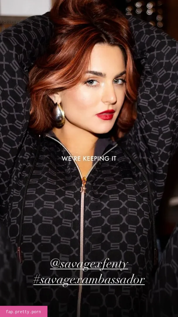 Joanna Jojo Levesque - Photo #32