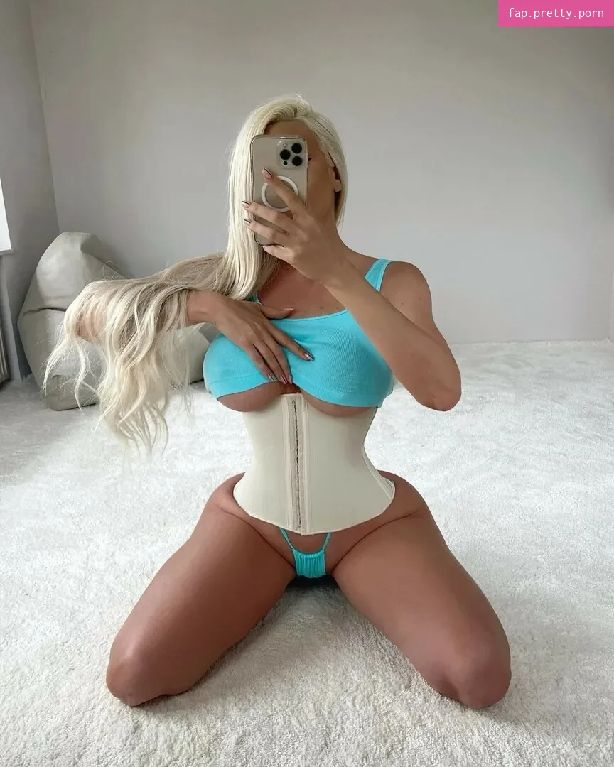 Jelena Karleusa - Photo #20