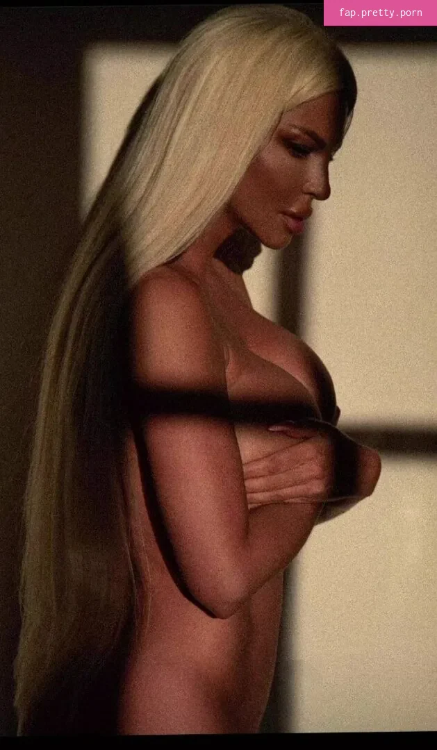 Jelena Karleusa - Photo #60