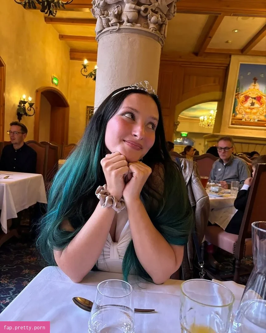 Jamie Lou Stenzel - Photo #18