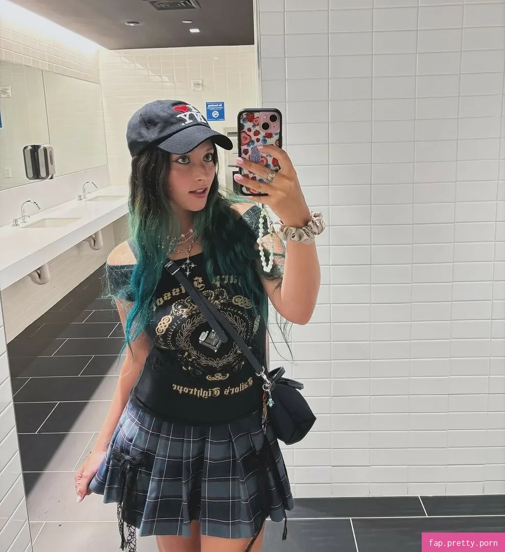 Jamie Lou Stenzel - Photo #22