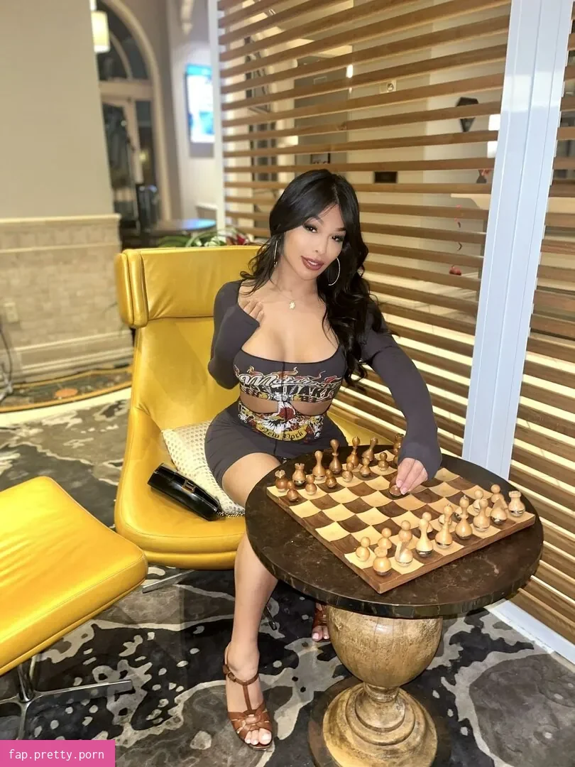 Jaslyn Lee - Photo #22