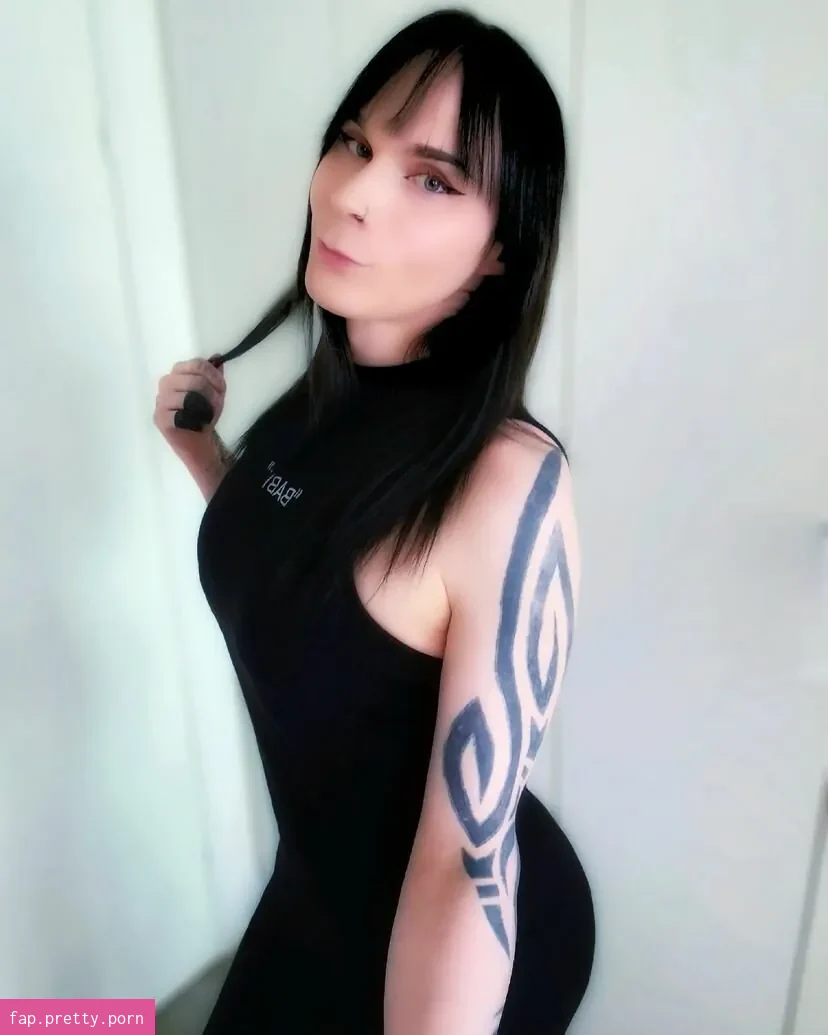 Jen Lux - Photo #17