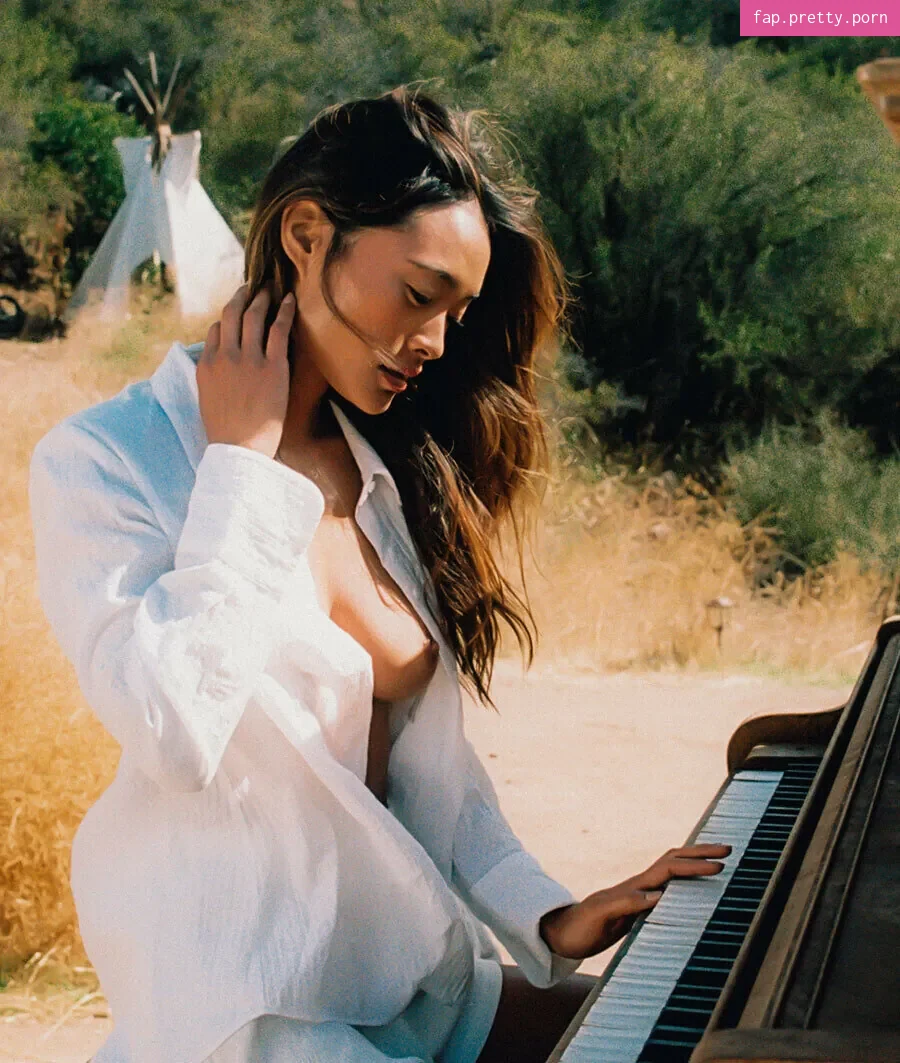 Jarah Mariano - Photo #36