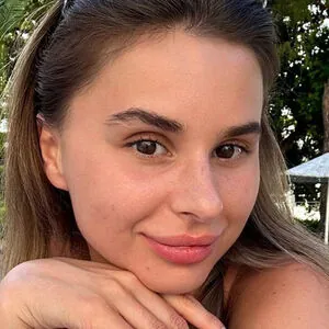 Julia Mademoiselle__fm