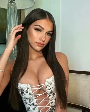 Julia Merekoulias