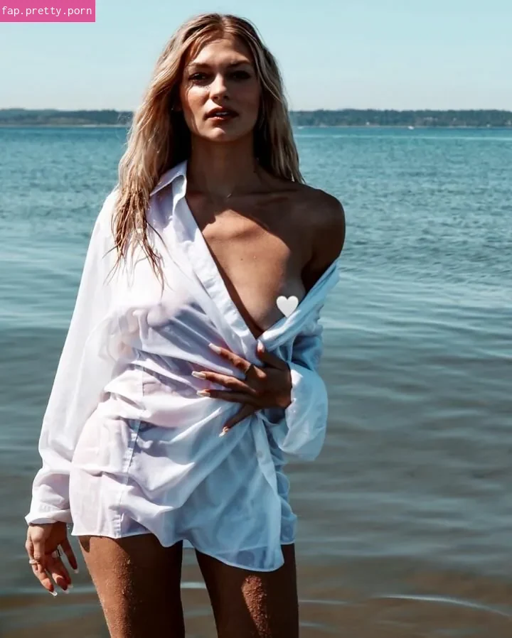 Julia Miller - Photo #65