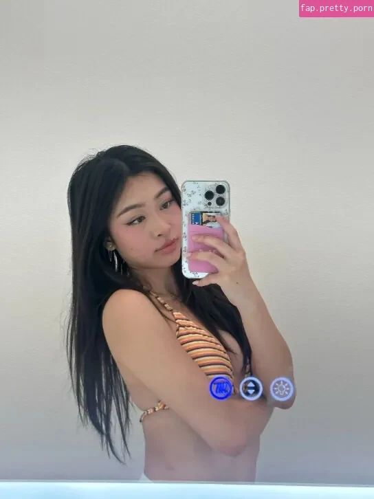 Jasmine Nguyen - Photo #05