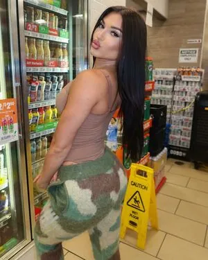 Jazmyn Nyx