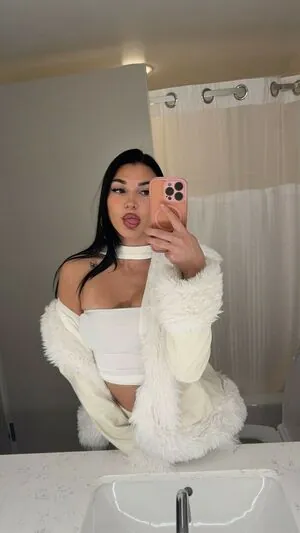 Jazmyn Nyx