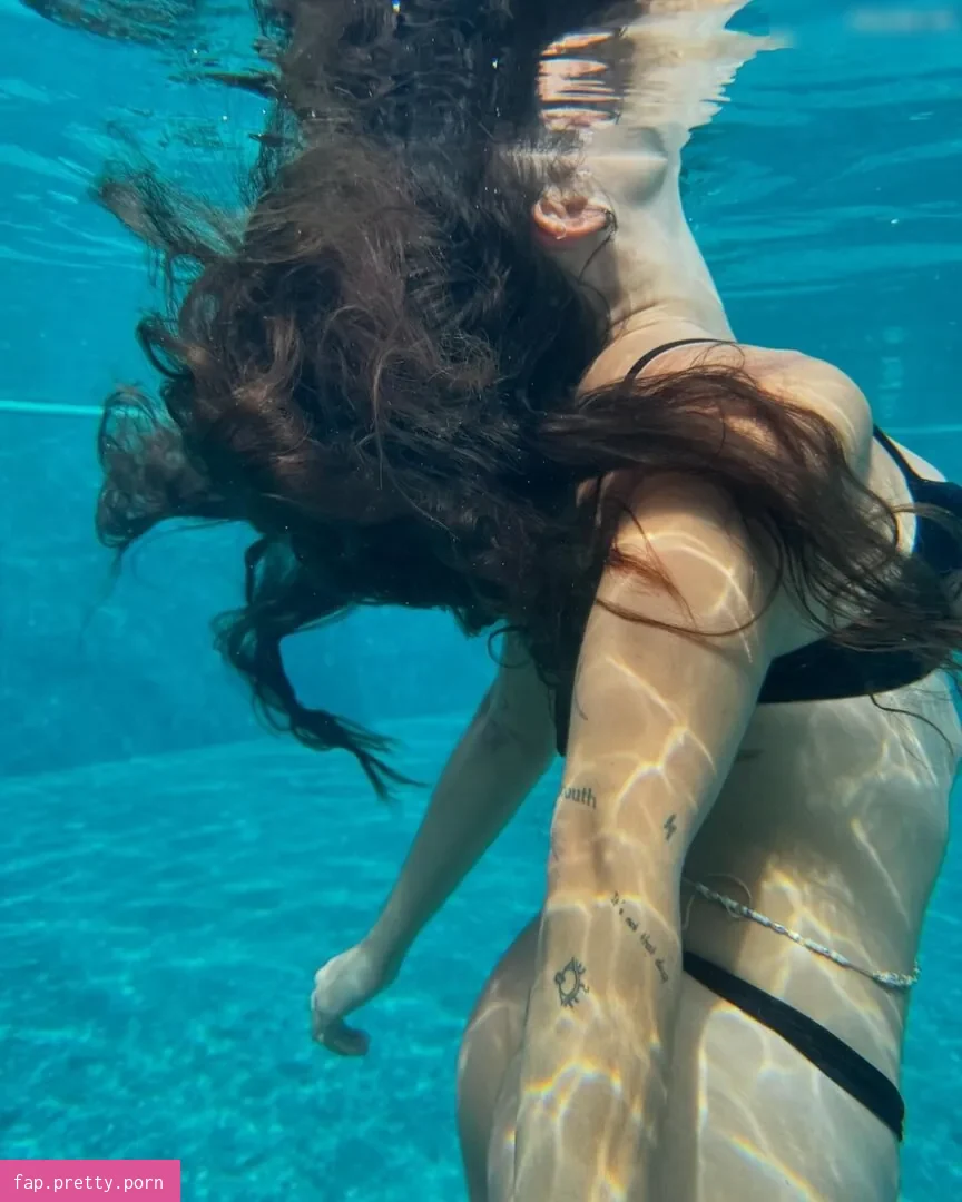 Jeannie-Naomi Wagner - Photo #01