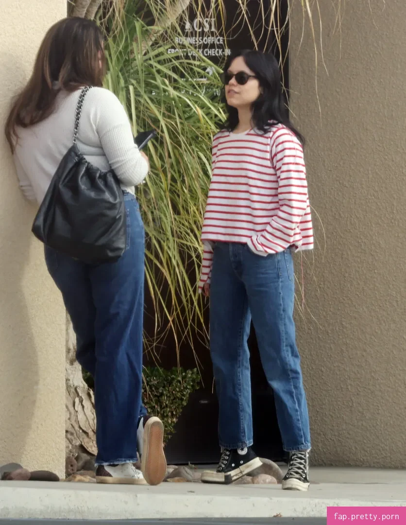 Jenna Ortega - Photo #30