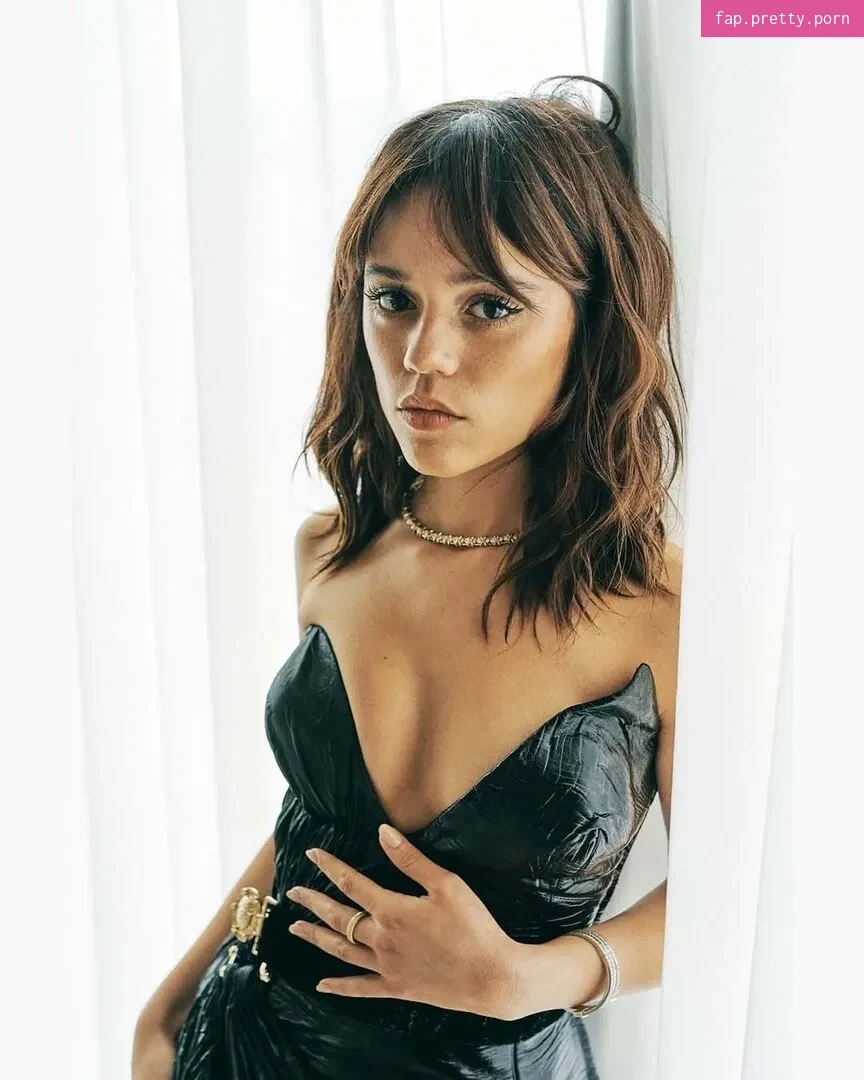 Jenna Ortega - Photo #73