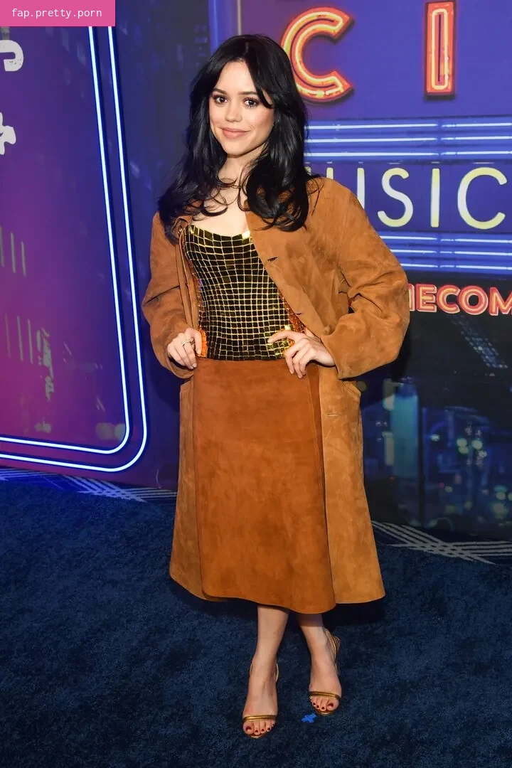 Jenna Ortega - Photo #26