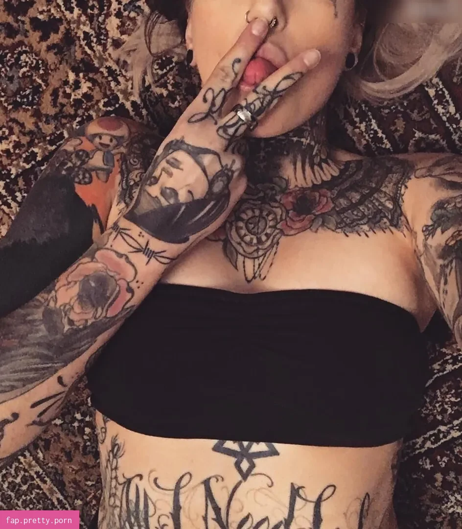 Julia Oertgen - Photo #02
