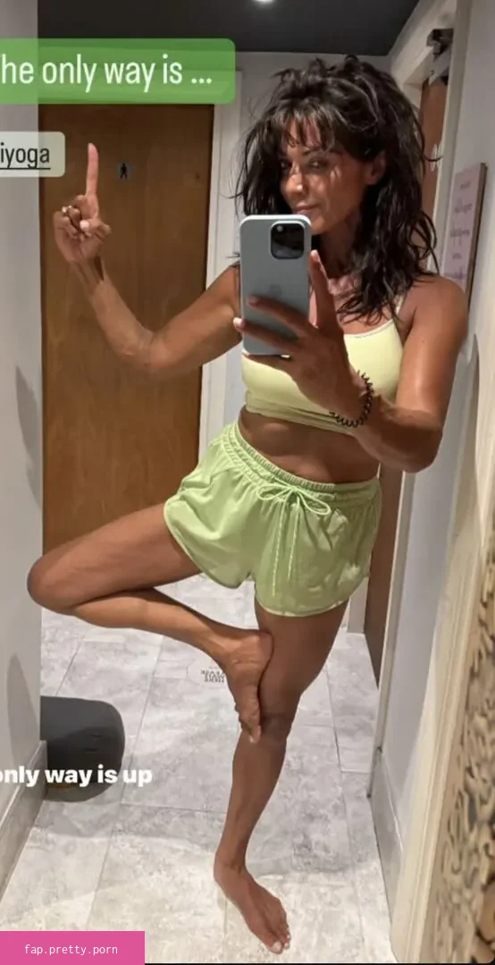 Jenny Powell - Photo #55