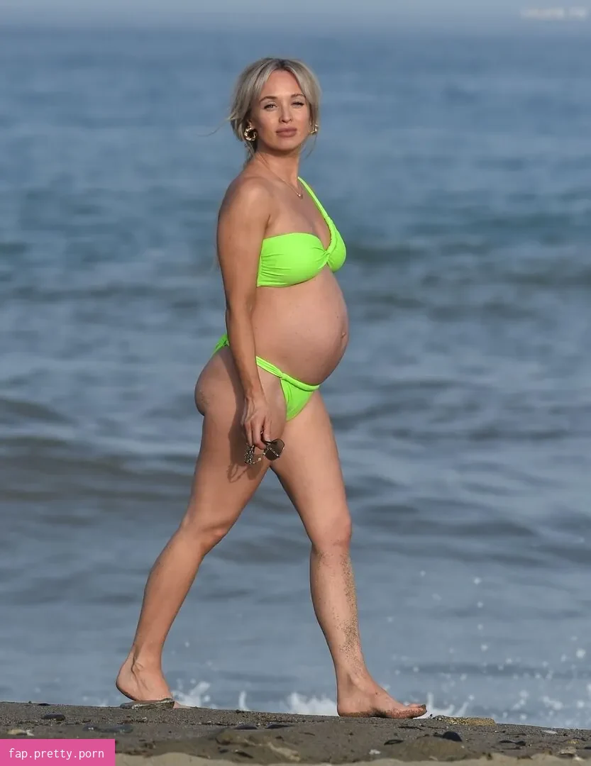 Jorgie Porter - Photo #29