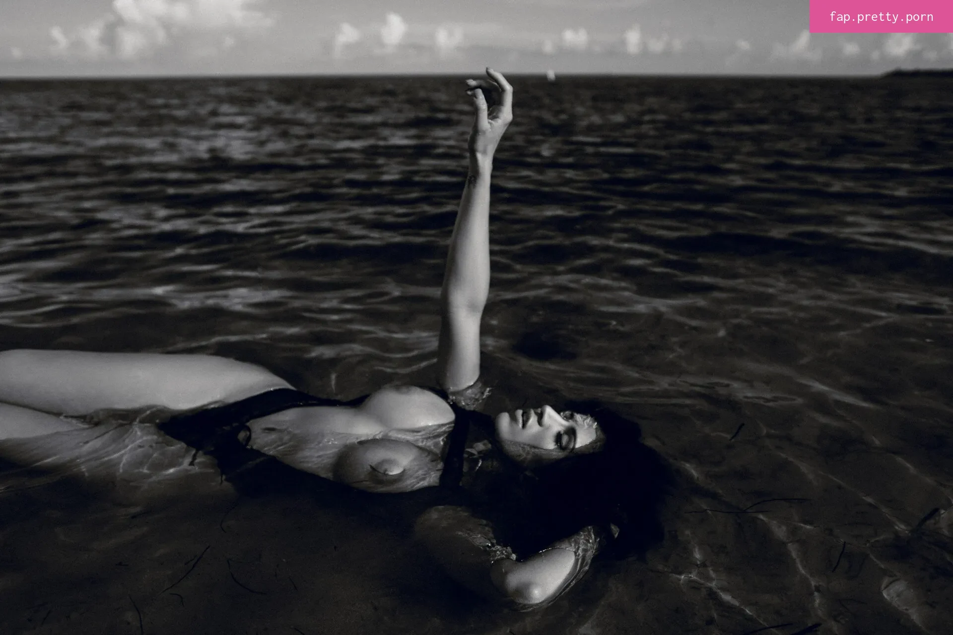 Jazmine.r - Photo #02