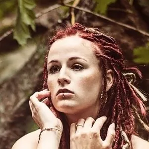 Jenny Redlocks