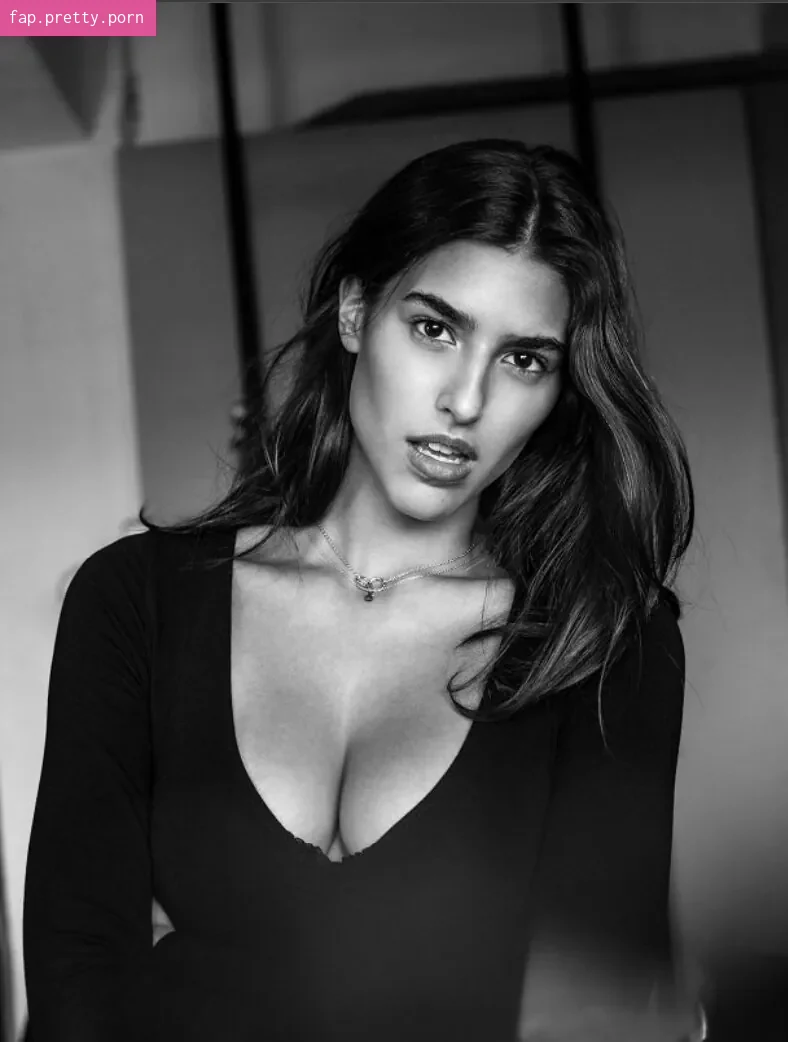 Julia Rath - Photo #17