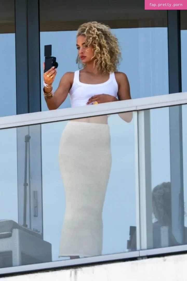 Jasmine Sanders - Photo #10