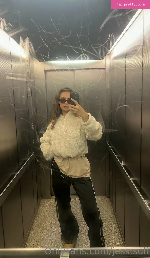 Jessica Sulikowski - Photo #02