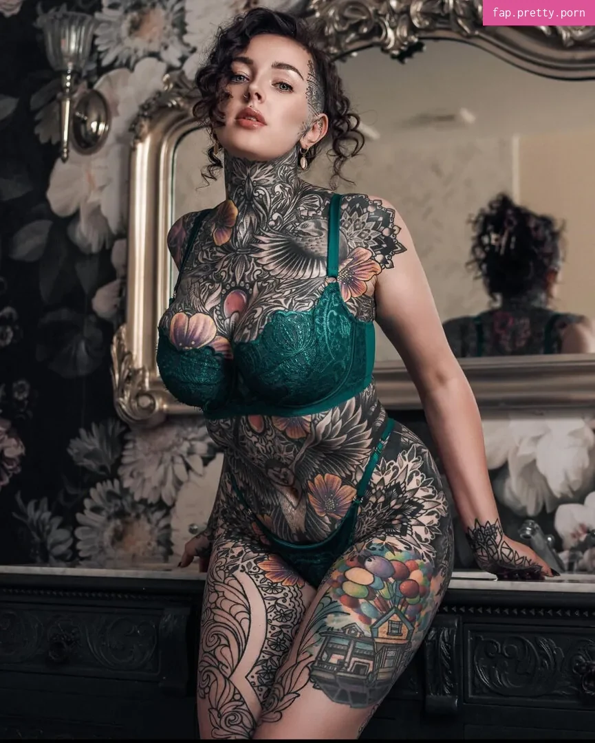 Jessica Surch - Photo #23