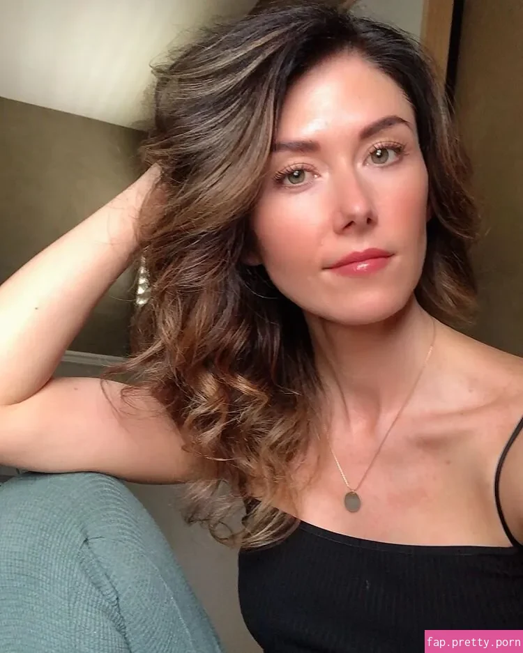 Jewel Staite - Photo #98