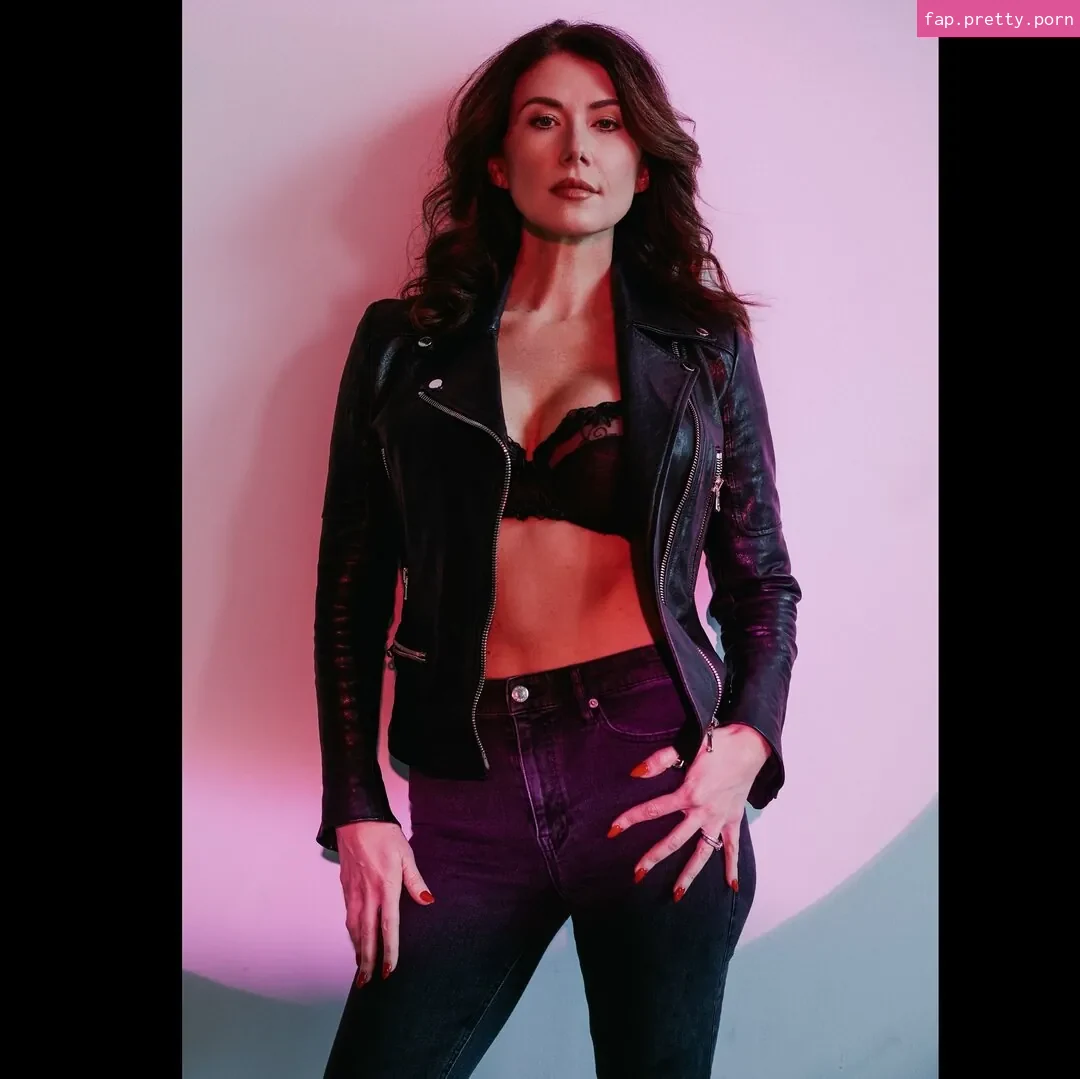 Jewel Staite - Photo #55