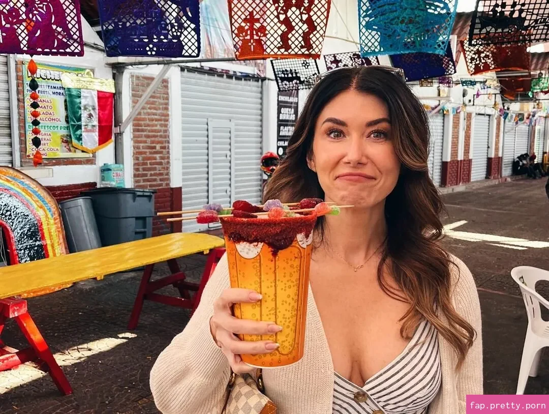 Jewel Staite - Photo #95