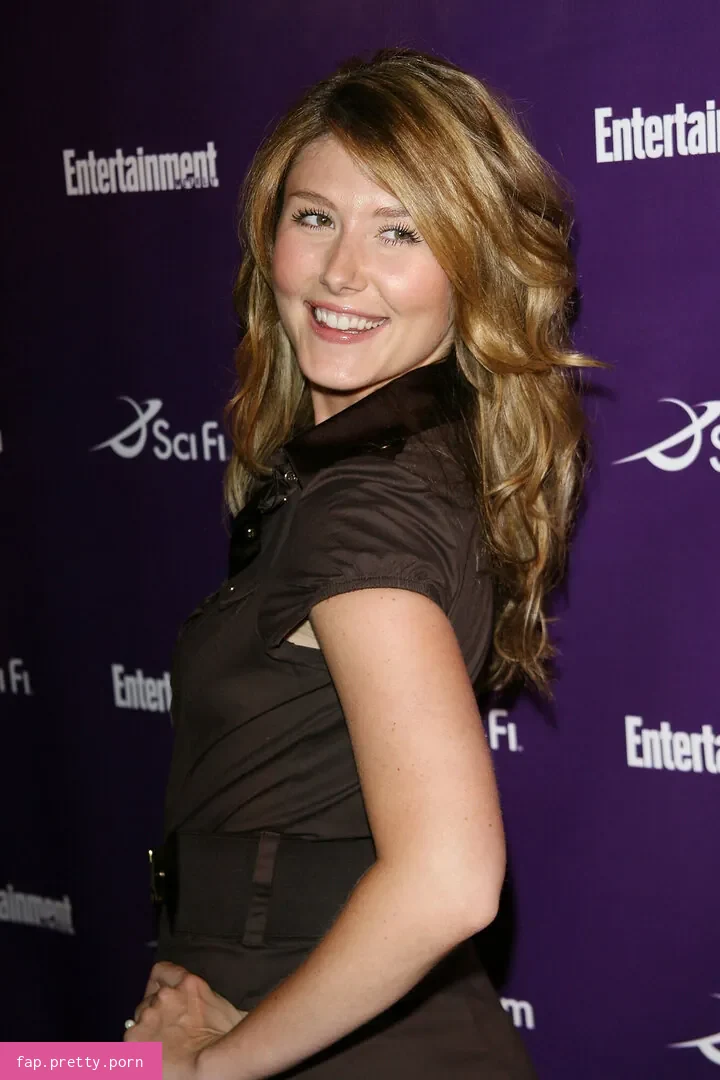 Jewel Staite - Photo #17