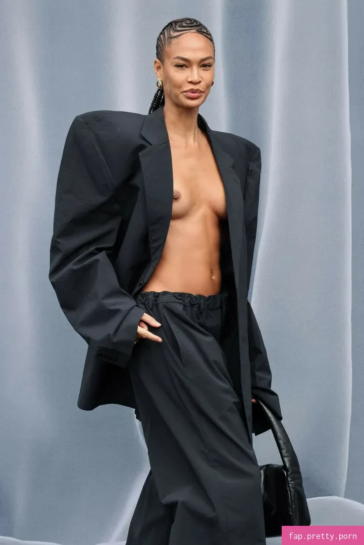 Joan Smalls - Photo #07
