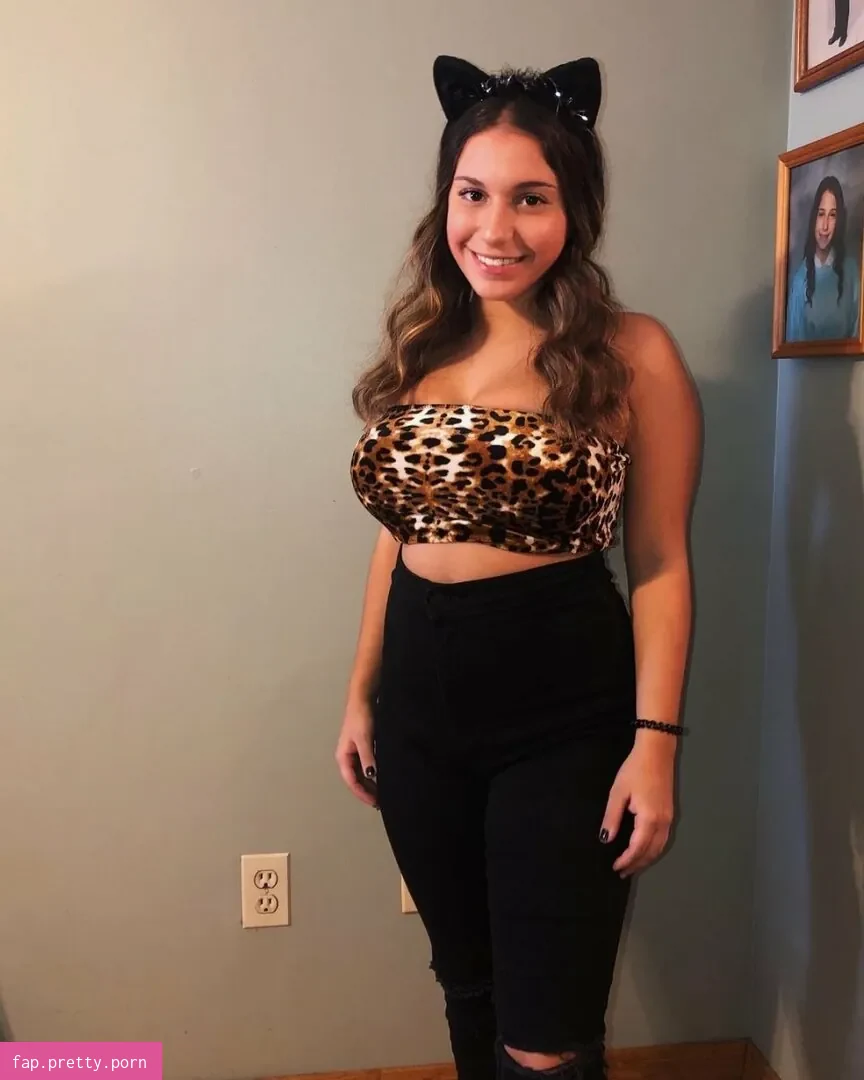 Jenna T - Photo #49