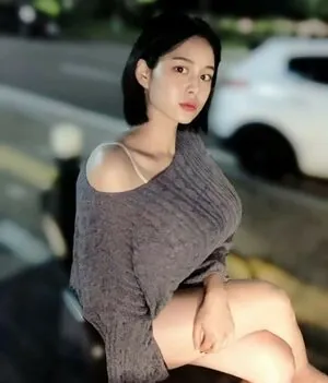 j____u9