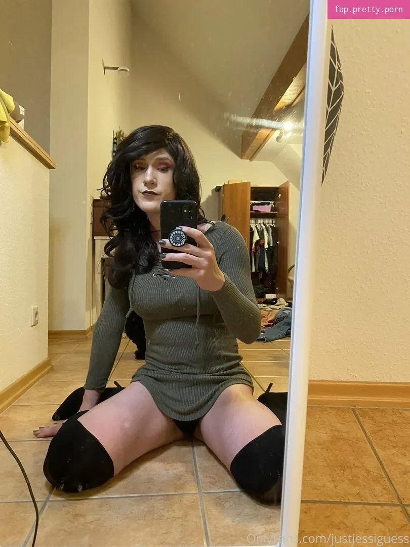 justjessiguess - Photo #15