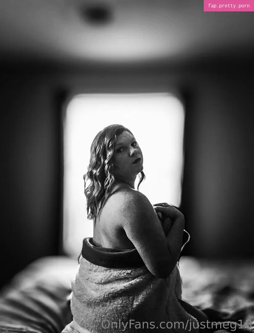 justmeg18 - Photo #02