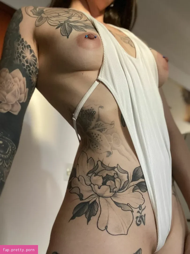 JustMiaXXX - Photo #05
