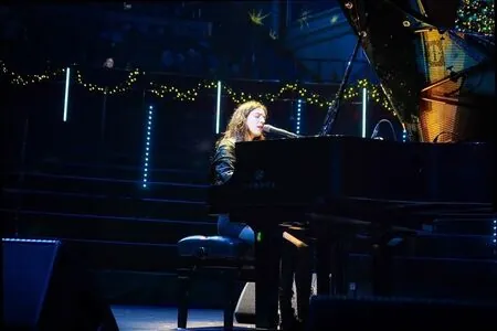 Jasmine van den Bogaerde