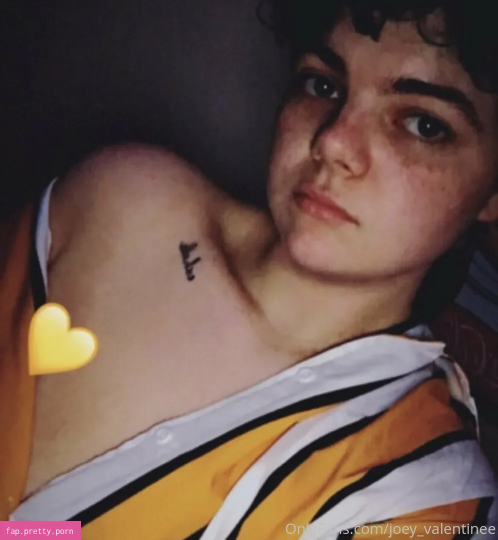 joey_valentinee - Photo #12