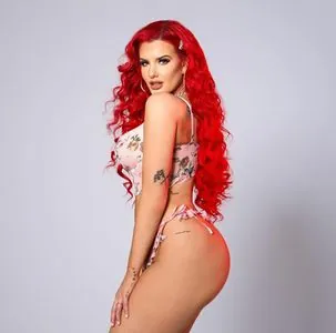 Justina Valentine