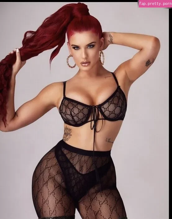 Justina Valentine - Photo #01