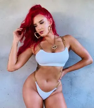 Justina Valentine
