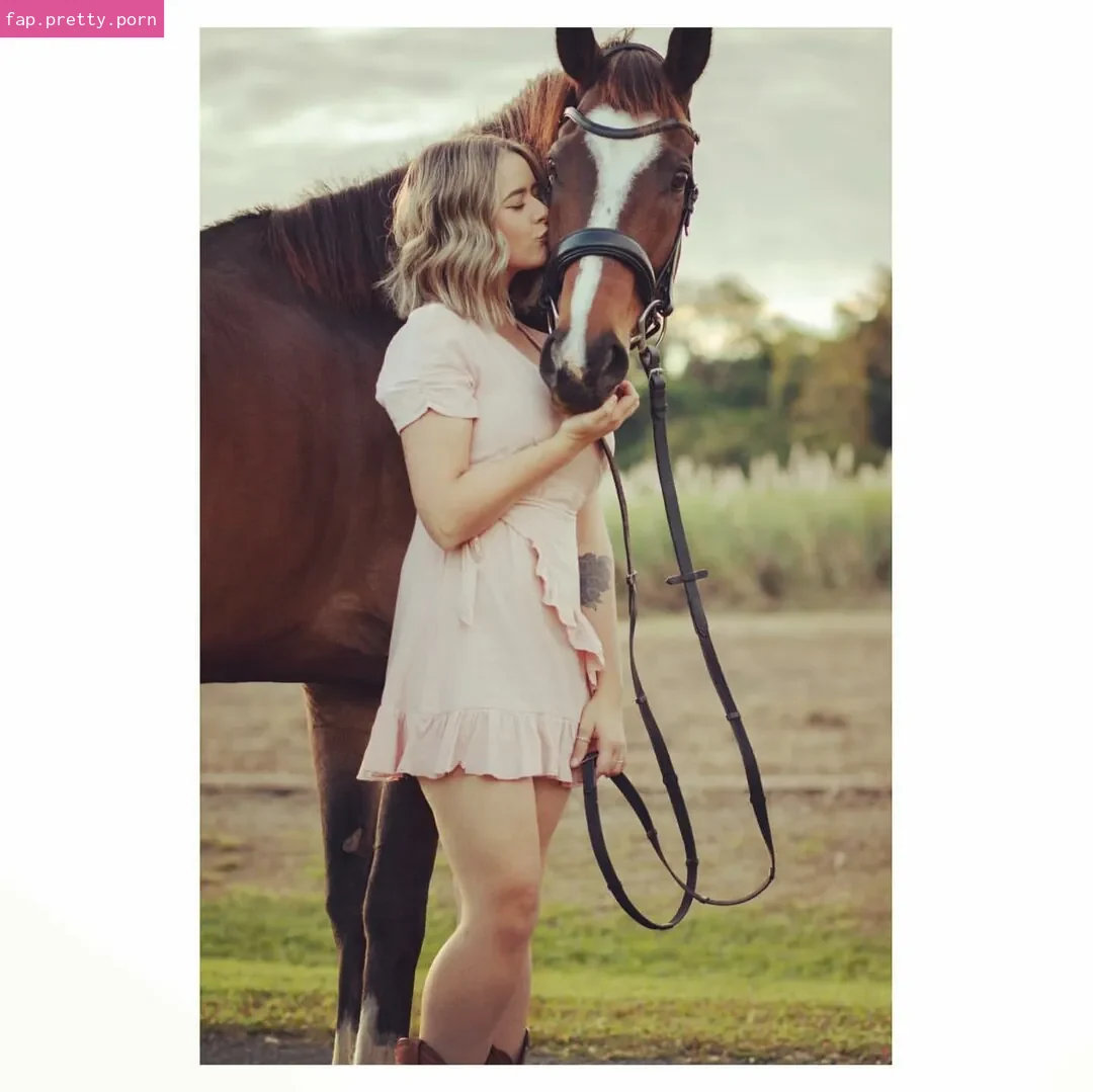 Kathryn - Photo #26