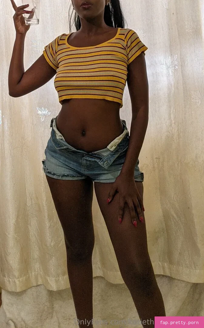 katietheblackbarbie - Photo #11