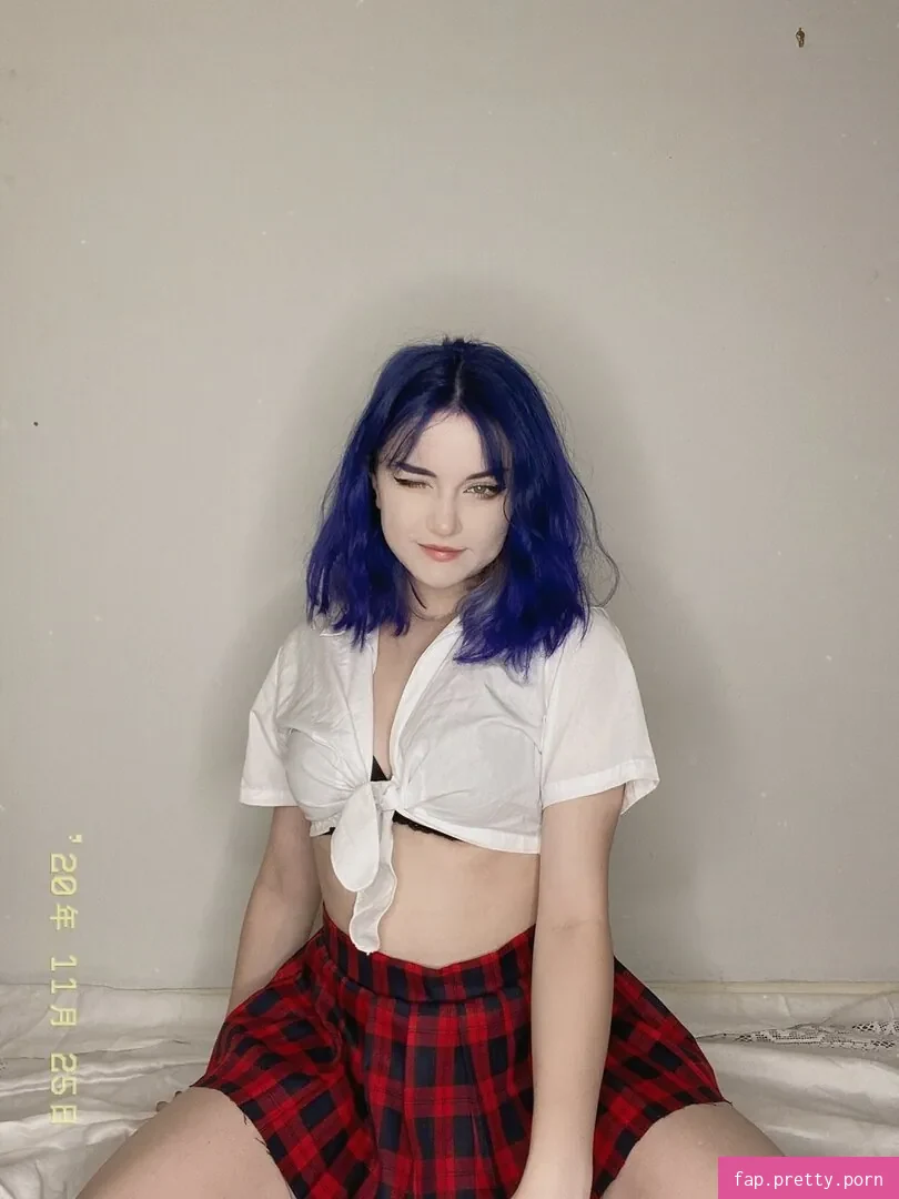 katieuhiguess - Photo #16