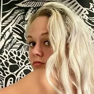 katiewarren18