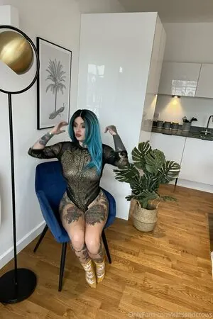 Katsandcrows