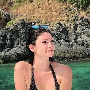 Kimberly Apasara Thomas