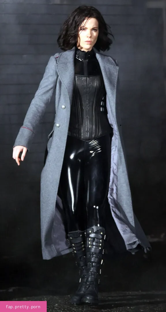 Kate Beckinsale - Photo #21