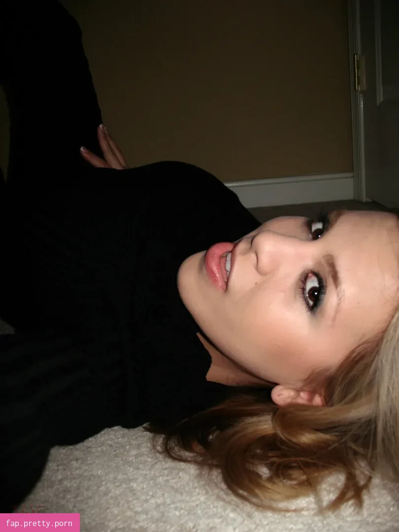 Katelyn Brooks - Photo #05